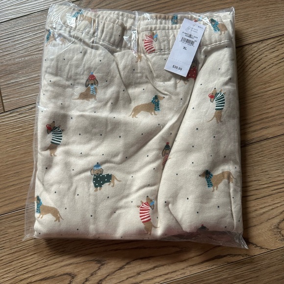 VIRAL NWT Sold Out Gap PJ Pants Women’s Flannel Dachshund Christmas Pajamas - Picture 4 of 4